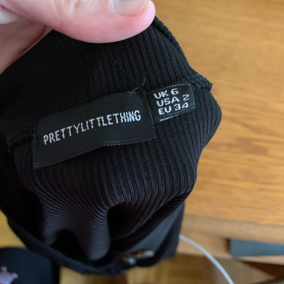 PrettyLittleThing | Plunge Neck Rib Top - Picture 5 of 7